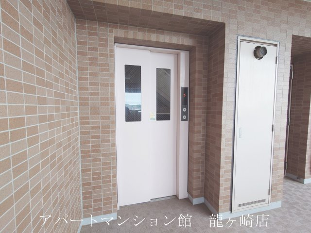 プライムスクエアー佐貫駅前のその他共用部分|エレベーター