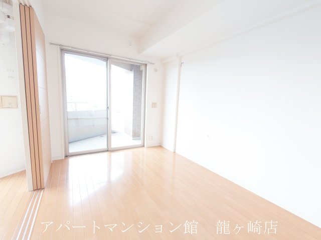 プライムスクエアー佐貫駅前の洋室