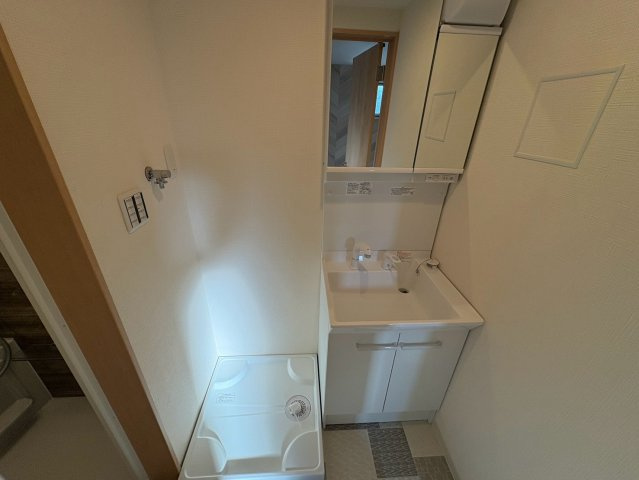 F+style藤井寺岡3号館の洗面所