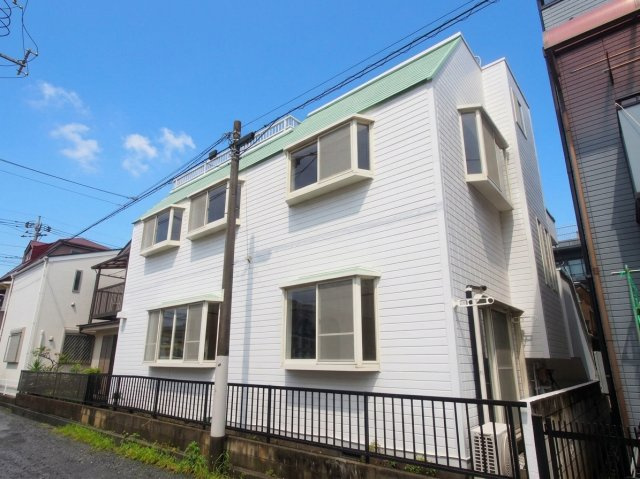 新堀3丁目貸家の外観