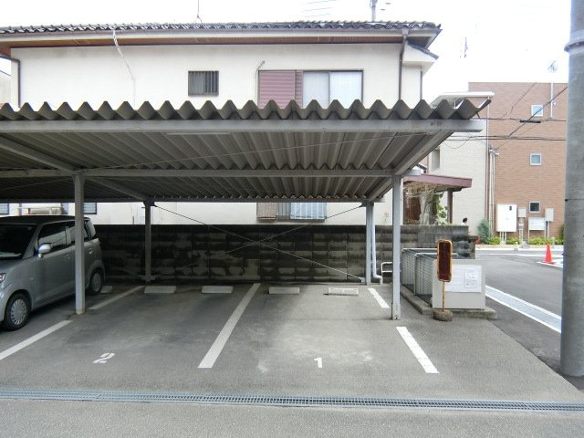スターブルコートの駐車場