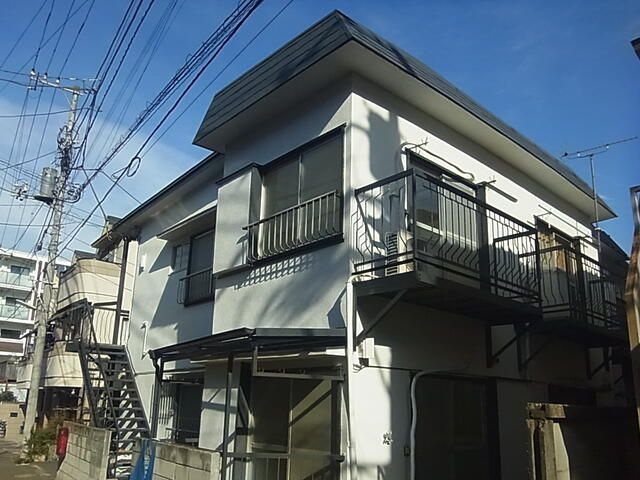 小林セブンハイツのエントランス