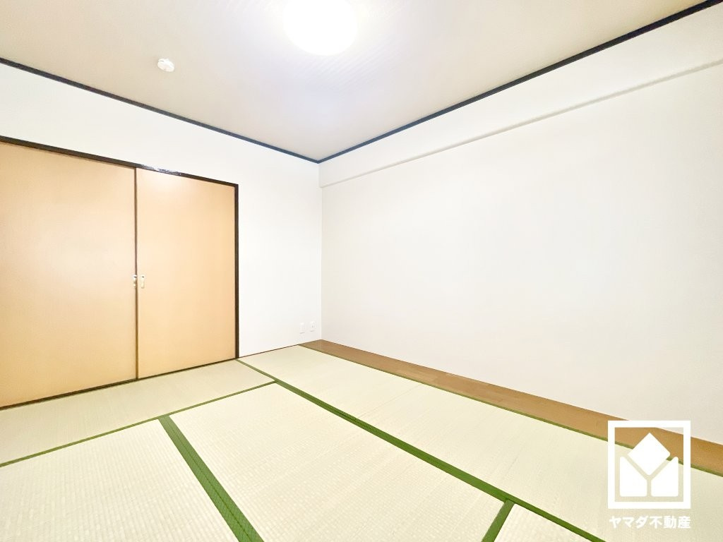 パレス南塚口１号棟の和室