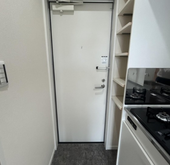 プルミエール　よつ木の玄関
