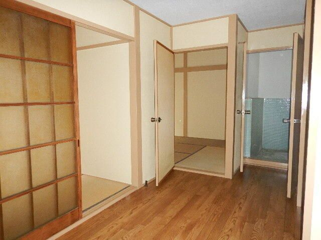 内海ビルの収納