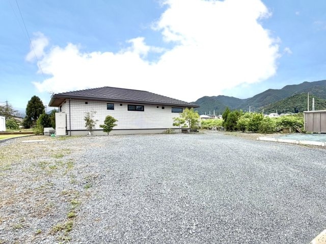【中古戸建】藤岡市浄法寺の外観|■外観|シンプルで洗練されたデザインは住まう人の色に染まり、個性を映し出します♪本日見学可能(*＾＾*)