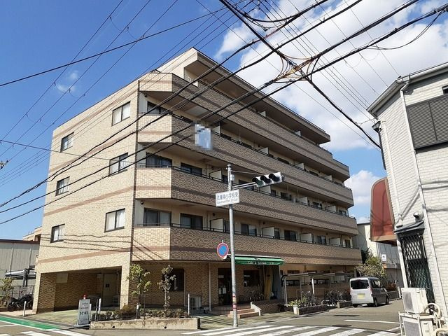 レカレクションの外観