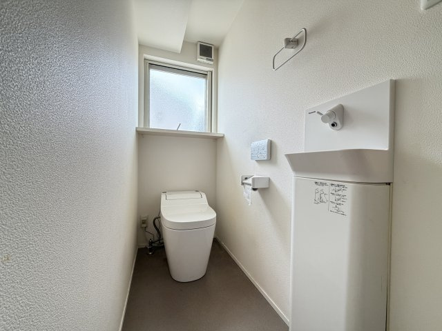 稲積1丁目中古戸建のトイレ|シンプルで使いやすいトイレです