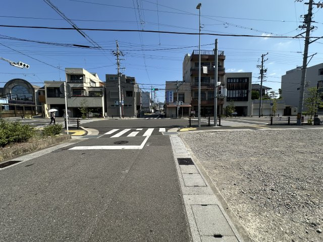 土地　加納上本町1丁目の前面道路含む現地写真