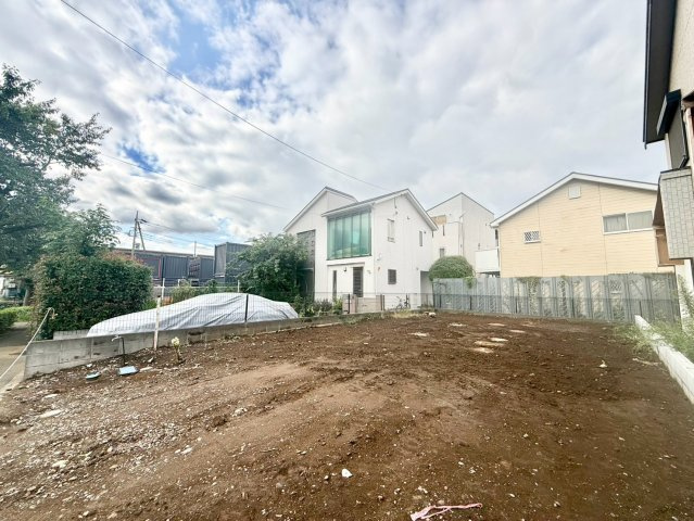 世田谷区宇奈根2丁目　新築戸建の外観|2026.09.05撮影

現地ご見学希望・資料請求などお気軽にお問い合わせ下さい！
03-5990-5201