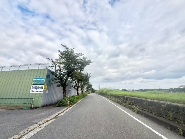 世田谷区宇奈根2丁目　新築戸建の前面道路含む現地写真|2026.09.05撮影

現地ご見学希望・資料請求などお気軽にお問い合わせ下さい！
03-5990-5201