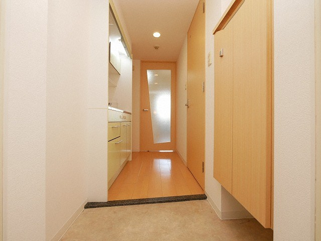 セレニテ難波西の玄関|イメージとして同マンション他部屋を表示しています
