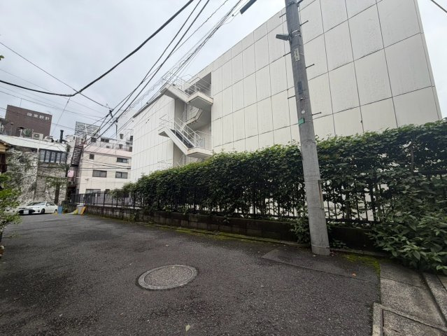港区西麻布　建築条件なし売地の外観