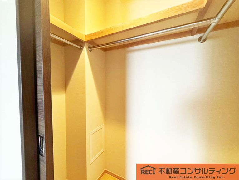 エスリード苦楽園老松町の収納