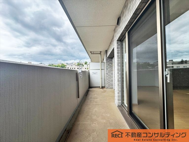 エスリード苦楽園老松町のバルコニー