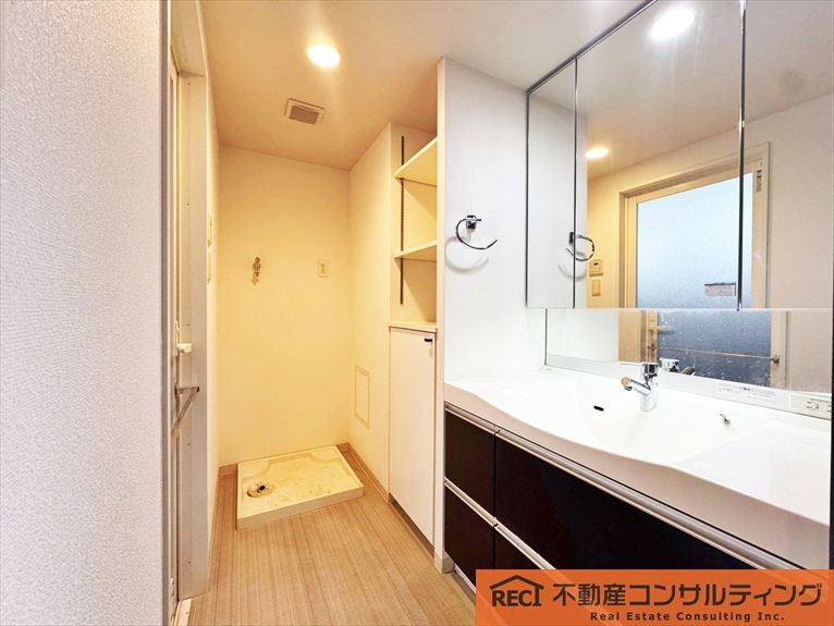 エスリード苦楽園老松町の洗面所