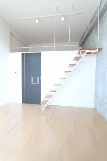 【居間・リビング】プライムアーバン芝浦LOFT