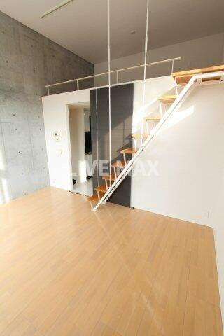 【居間・リビング】プライムアーバン芝浦LOFT