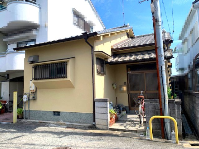 【外観】 | 松原市河合1丁目　古家付売地 | 近鉄南大阪線「高見ノ里」駅まで徒歩15分。多彩な専門店が集まる「イオンタウン松原」を利用できる便利なロケーション！
