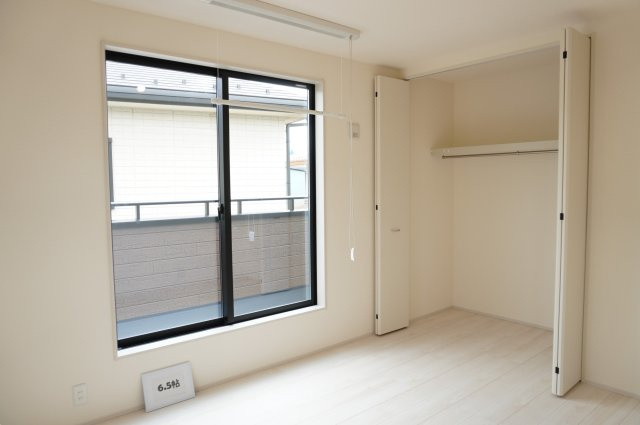 草加市柳島町 新築分譲住宅の洋室|6.5帖