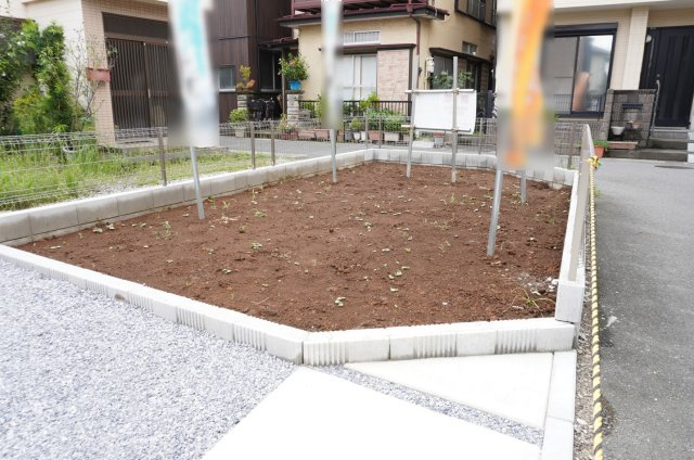 草加市柳島町 新築分譲住宅の庭