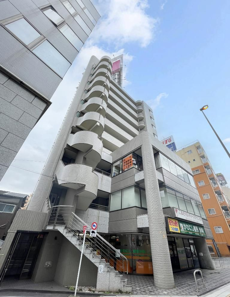 アーバネスト駒沢の外観