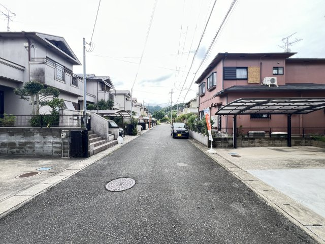 奈良県高市郡高取町清水谷の前面道路含む現地写真