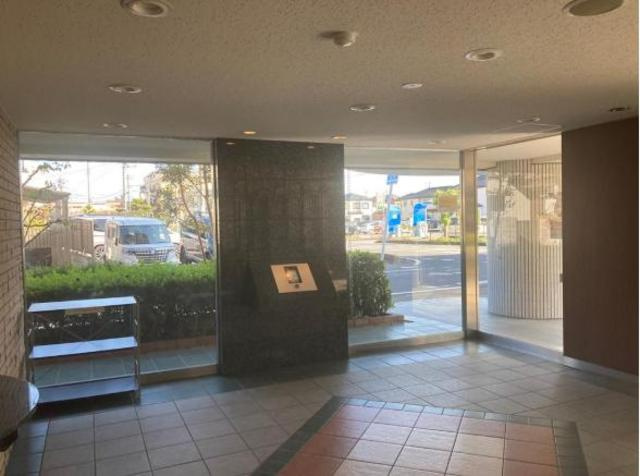アンビシャスプラザ坂戸のエントランス