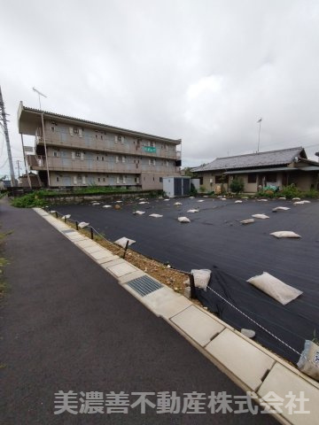 ６６３９９　岐阜市鏡島中土地の外観