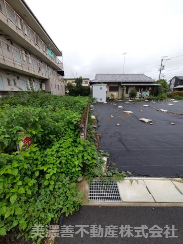 ６６３９９　岐阜市鏡島中土地の外観
