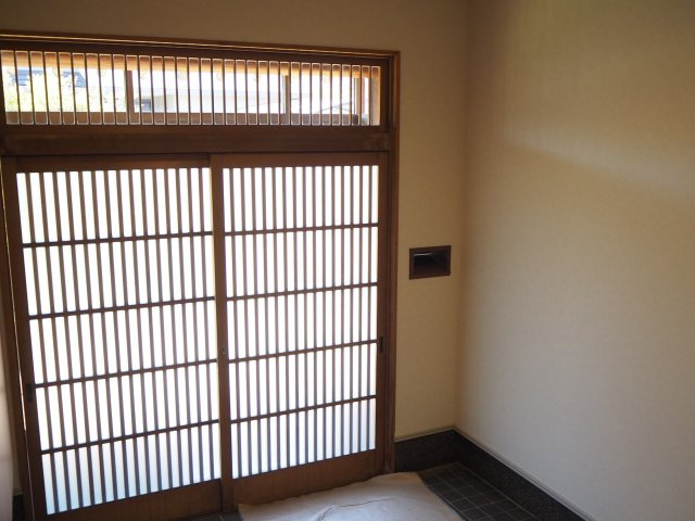 坂井市三国町新宿　フルリノベーションハウスの玄関