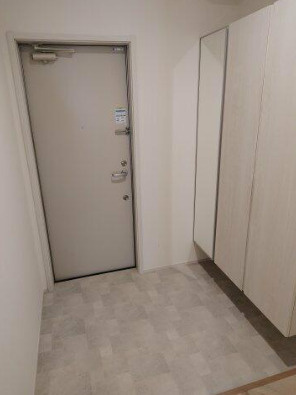 ボヌールメゾンCの玄関