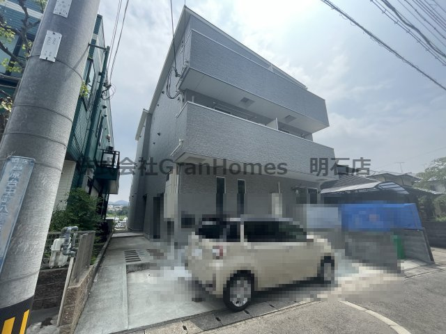 クレリア神戸の駐車場