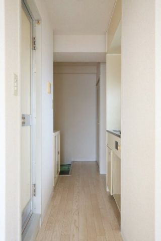 メゾン・ド・プルミエールの玄関