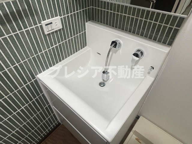 鐘紡夙川台マンションの洗面所