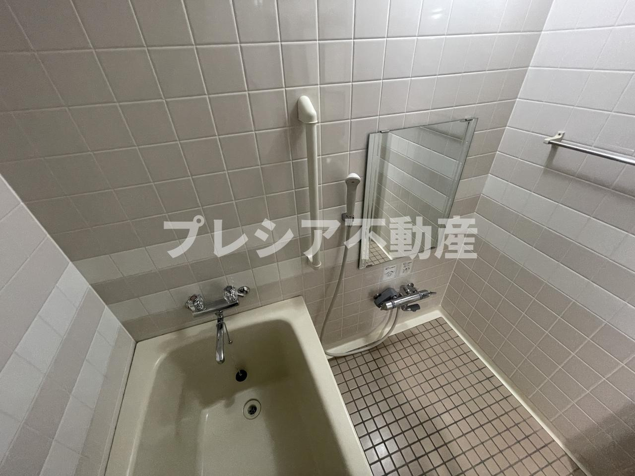 鐘紡夙川台マンションの浴室