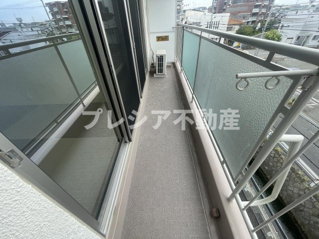 鐘紡夙川台マンションのバルコニー