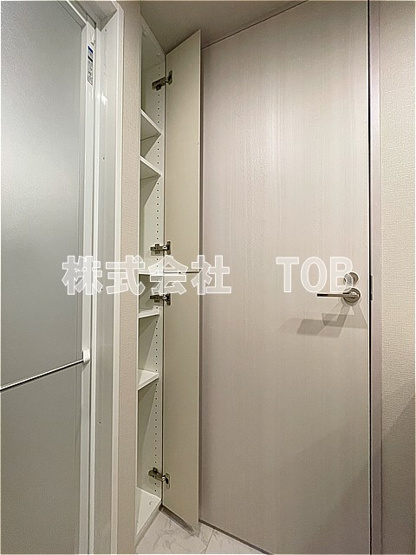 【収納】 | ザ・パークハビオ明大前 | 脱衣スペース　収納