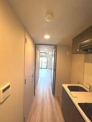 マーロ千住クレストタップの玄関