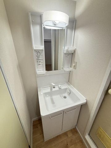【洗面所】