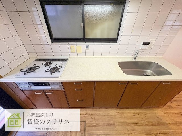 嵐山薬師下町（ガレージ付き）貸家