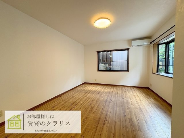 嵐山薬師下町（ガレージ付き）貸家