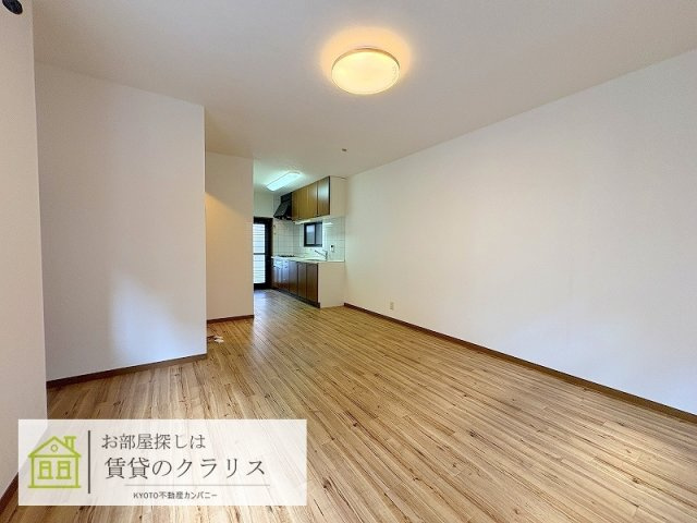 嵐山薬師下町（ガレージ付き）貸家