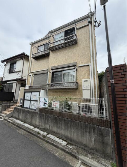 中野区野方４丁目のアパートの外観