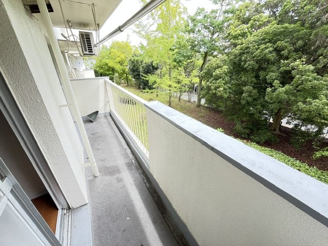 公団狭山住宅1号棟のバルコニー