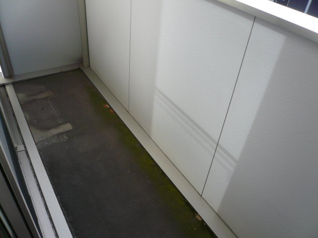 【バルコニー】 | シャルマン北大路 | 暖かな日差しのふりそそぐバルコニー