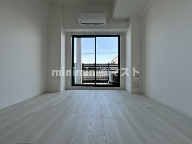 IW RESIDENCE大阪CREST TAPPの居間・リビング
