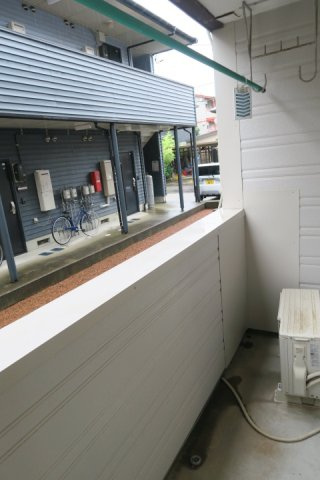ハイツユニバースティのバルコニー