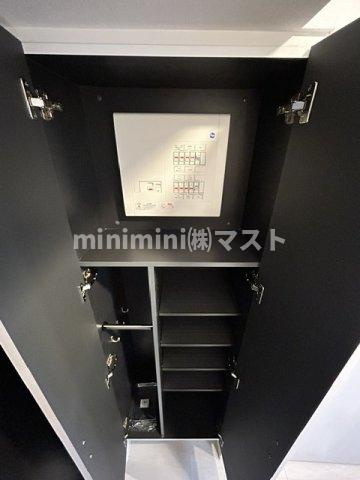 IW RESIDENCE大阪CREST TAPPの収納