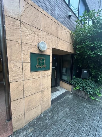 カテリーナ文京千駄木のエントランス